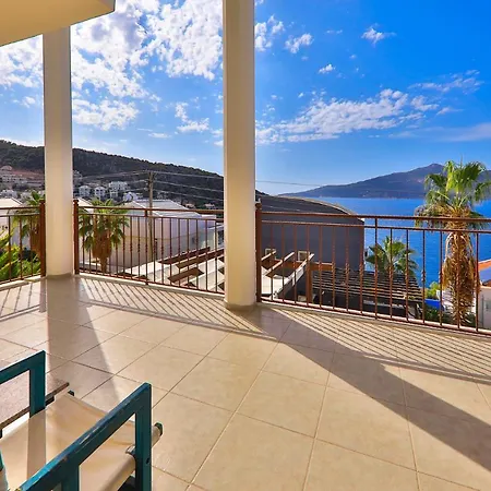 Sari Cicek Kalkan Villa - Lovely Villa With Panoramic Bay View Having Private Pool Kalkan